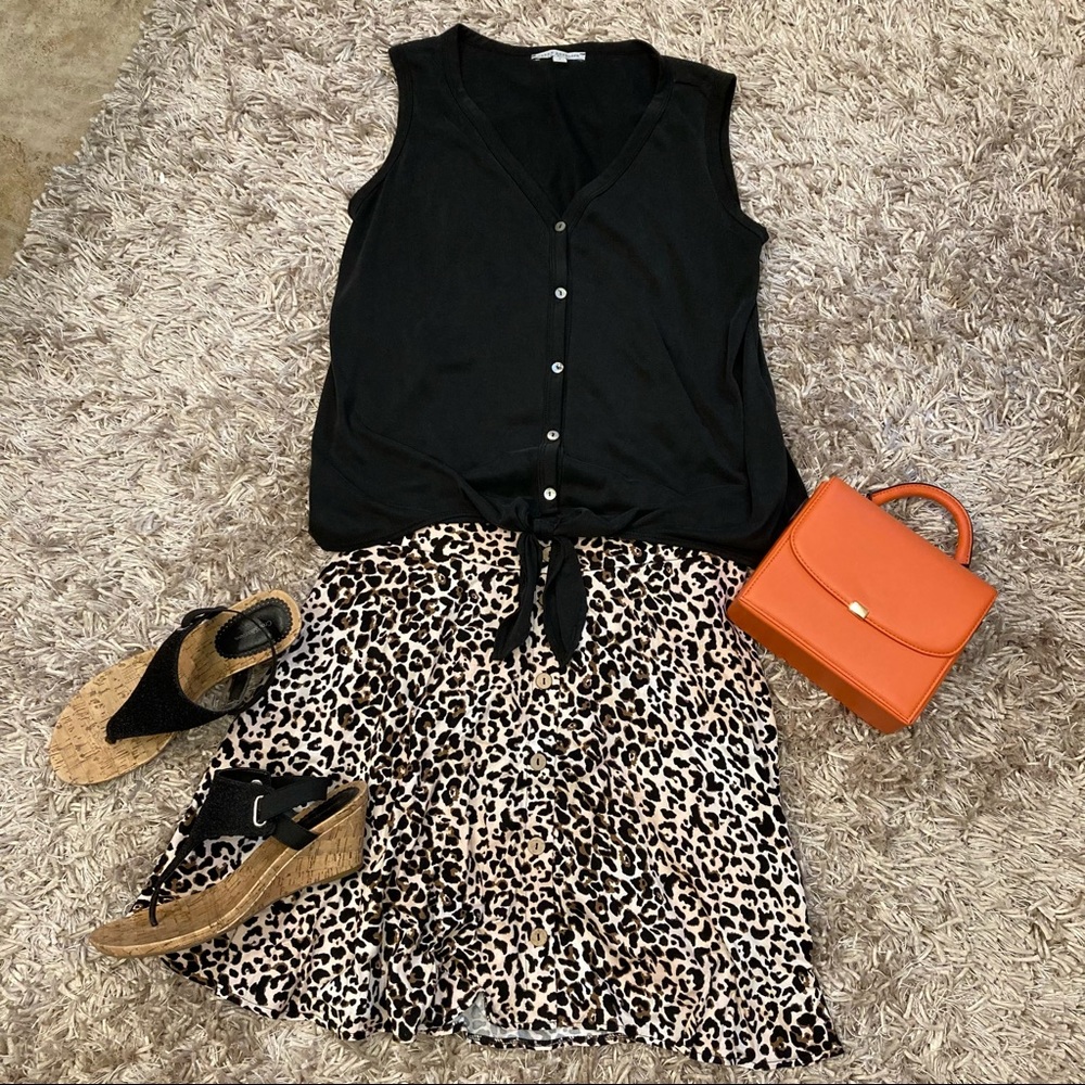 Maurice’s leopard skirt!!